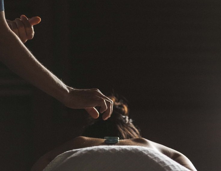 Hot stones Massage || 50 min
